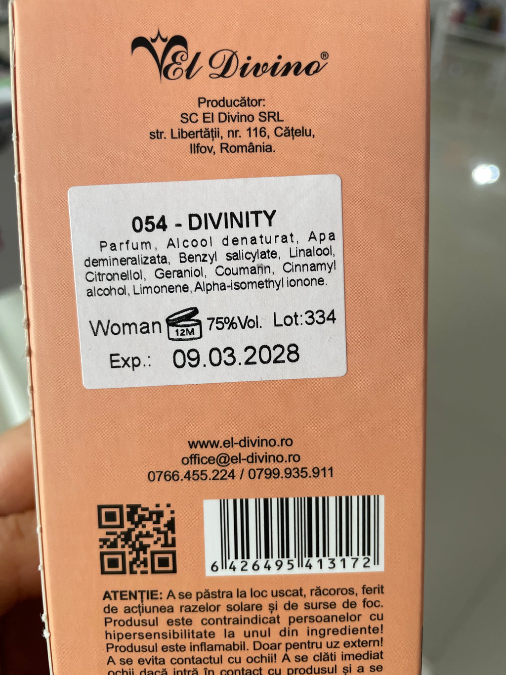Apa de parfum Divinity - El Divino