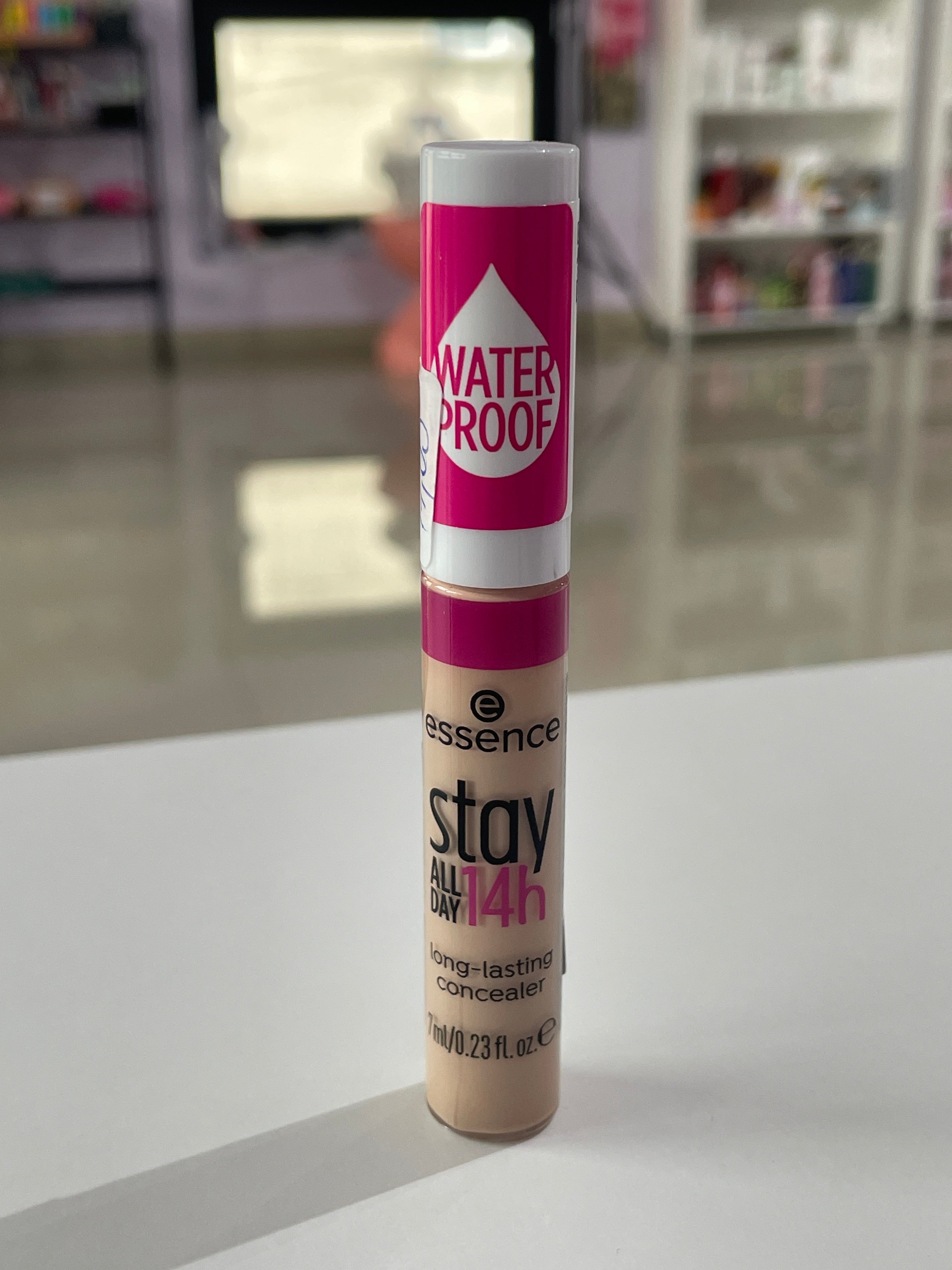 Concealer Stay all day 14h -30 neutral Beige - ESSENCE