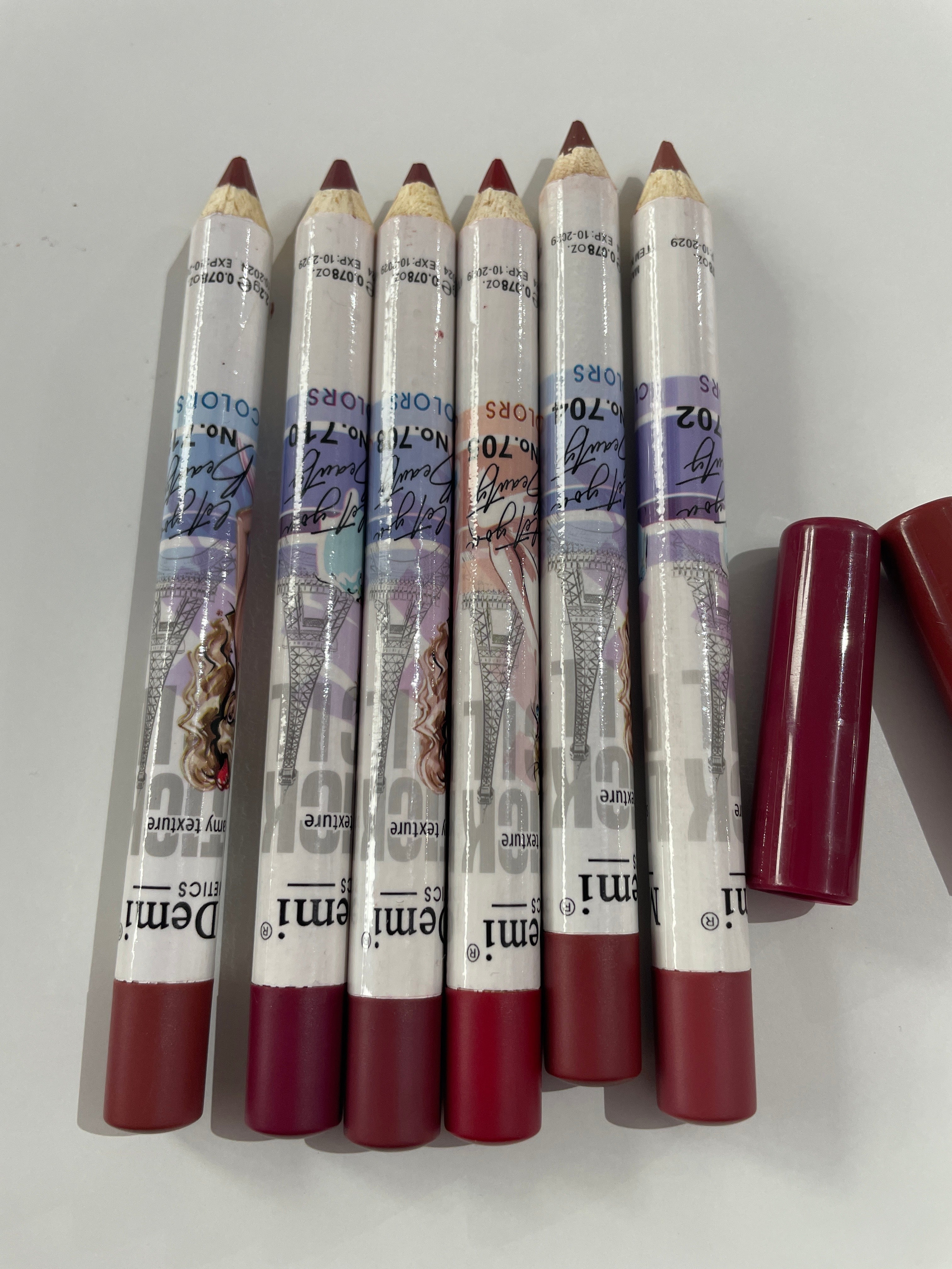 Creion buze - Miss Demi