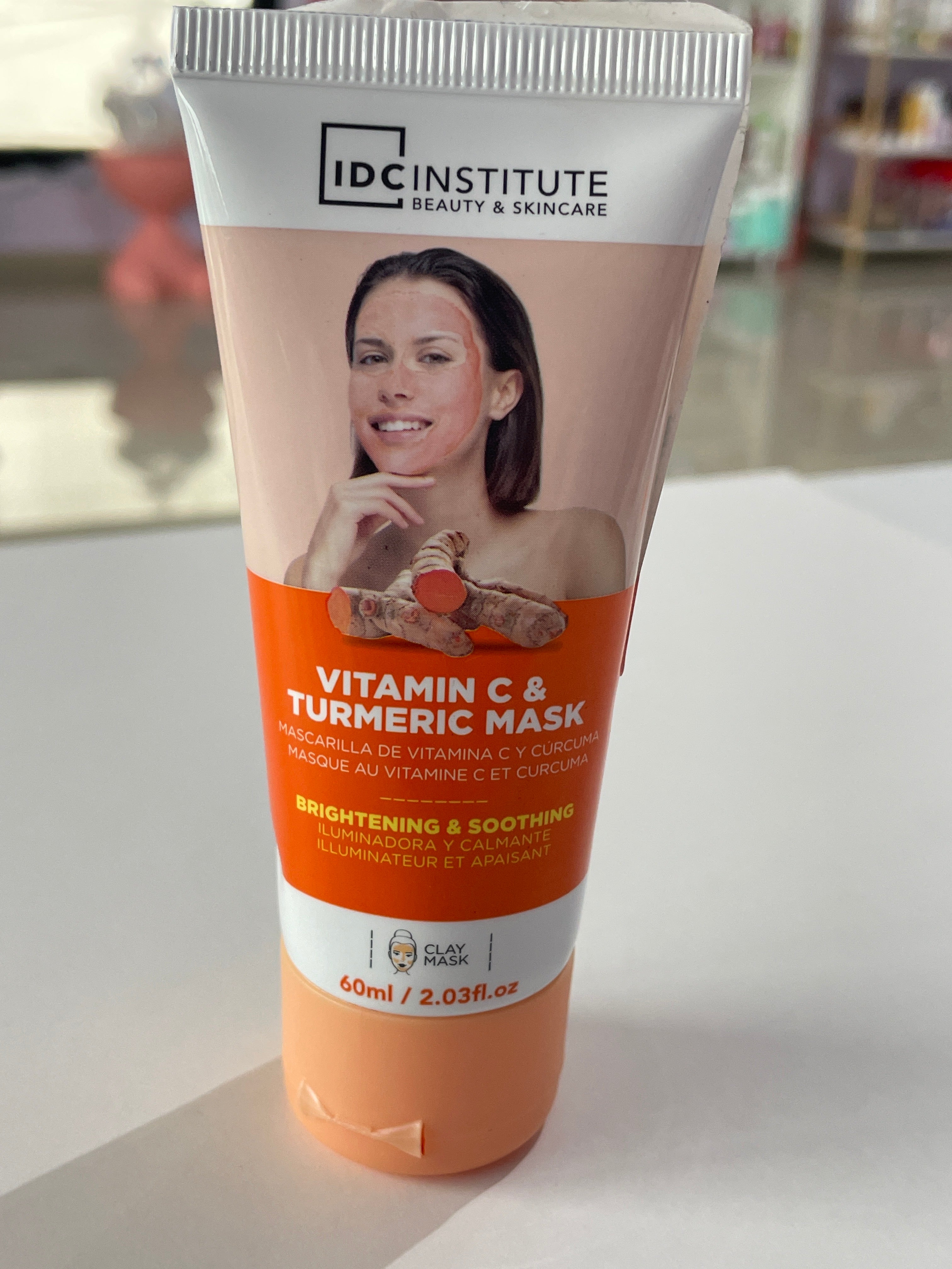 Masca fata cu Vitamina C si Turmeric - IDC INSTITUTE