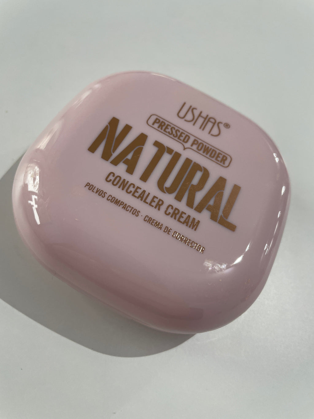 Pudra compacta si concealer - Ushas