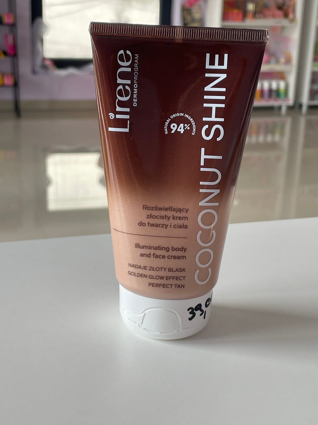Crema iluminatoare Coconut Shine - LIRENE