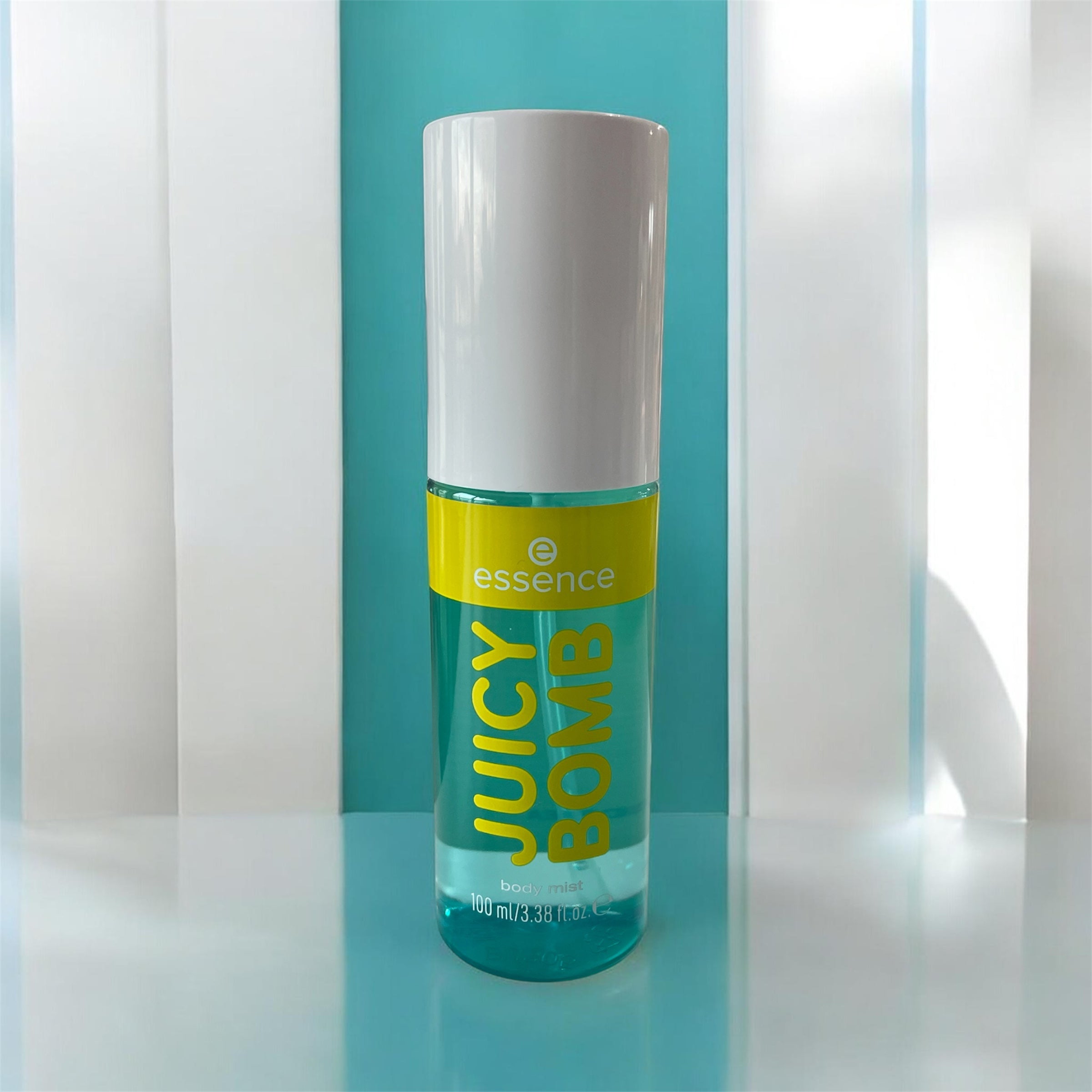 Body Mist Juicy bomb 105- coconut chill - ESSENCE