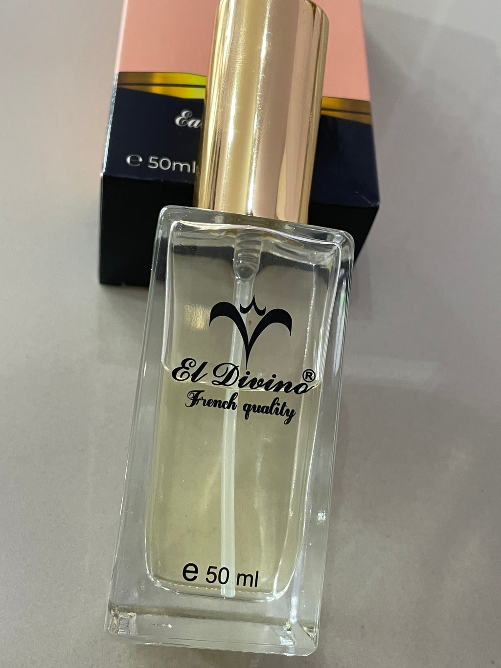 Apa de parfum Shade of Red - El Divino