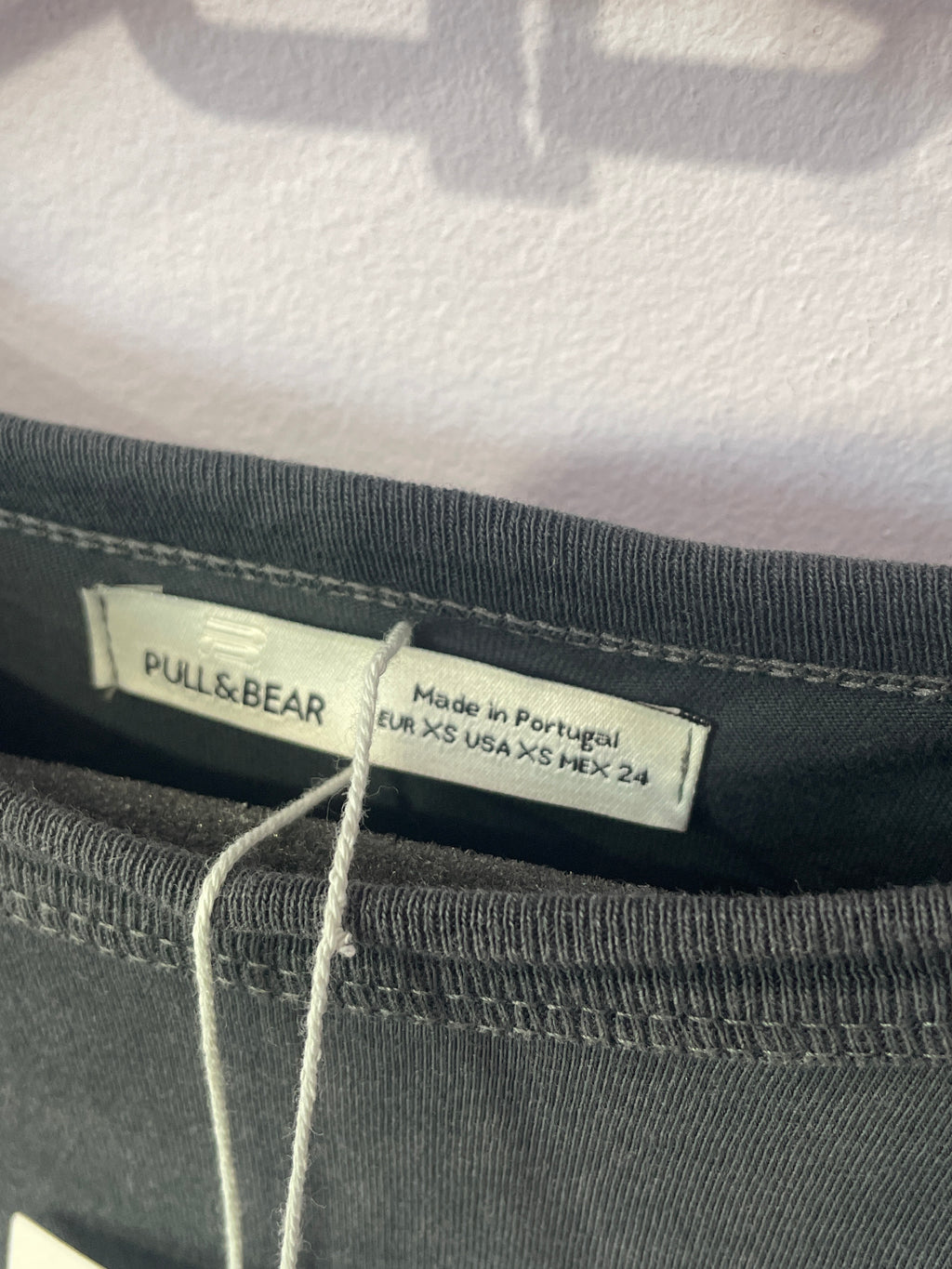 Tricou  XS oversized cu umeri - Pull&Bear