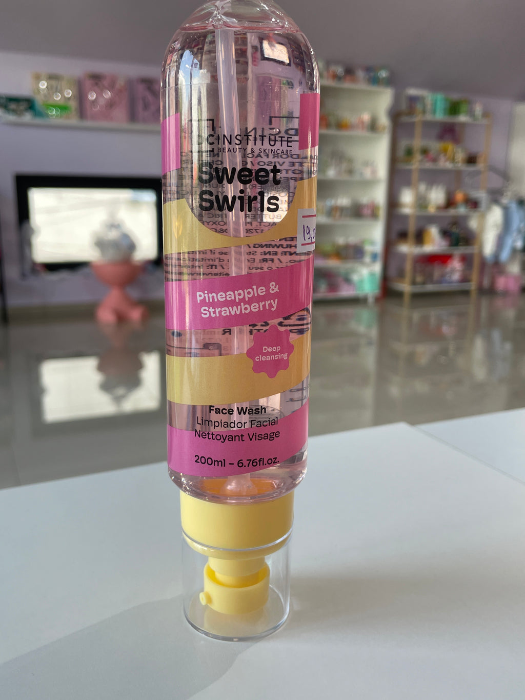 Gel curatare Sweet&Swirls capsuni si ananas - IDC INSTITUTE