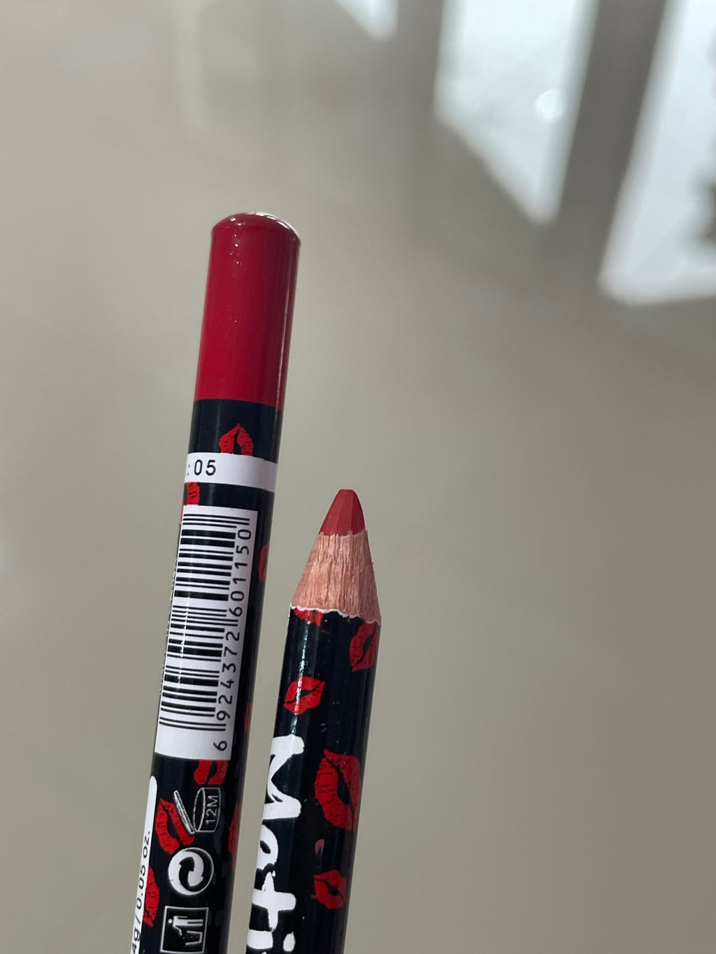 Creion buze Matita Labbra - Ushas