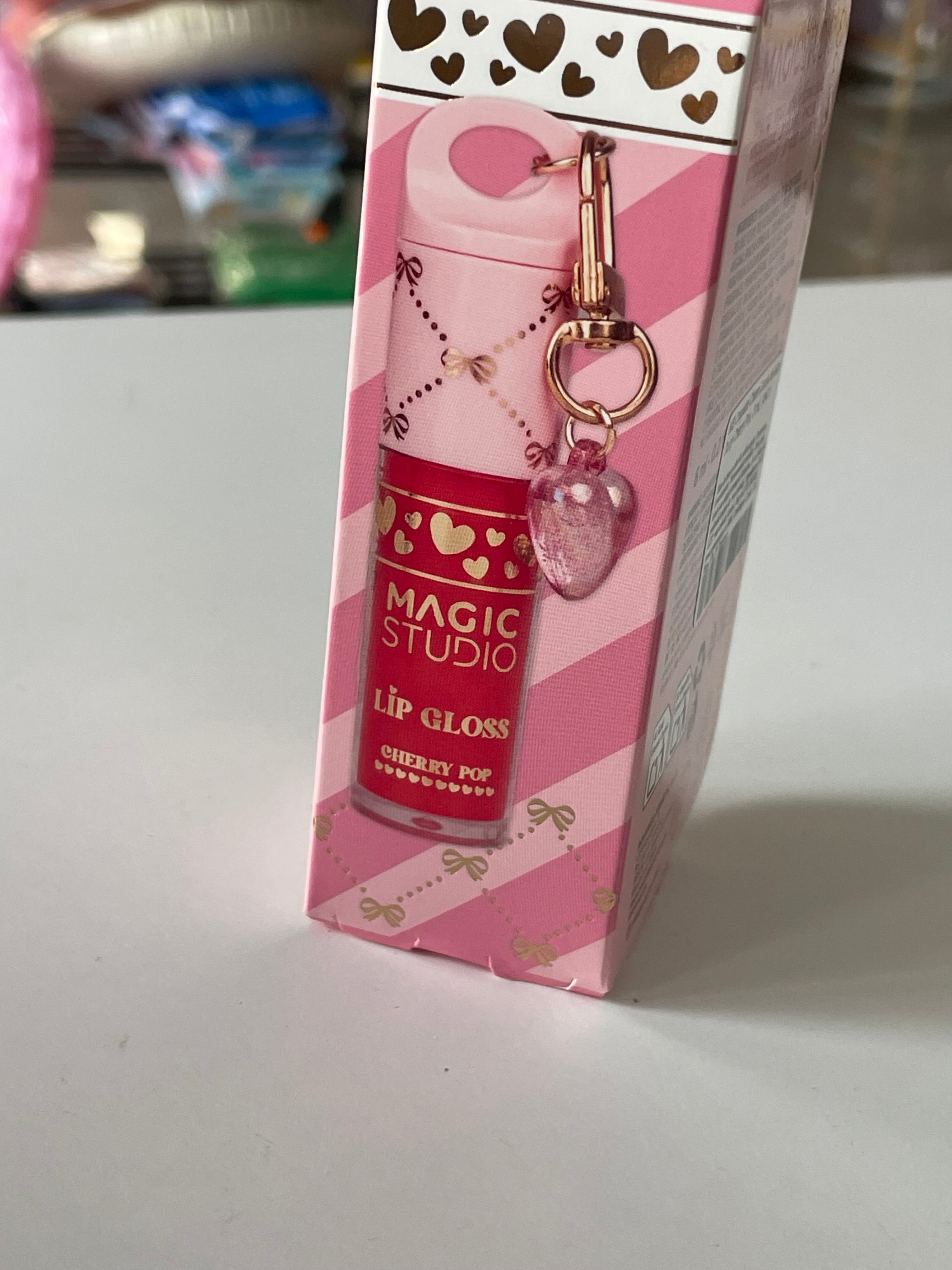 Luciu buze Juicy Cherry Pop, Coquette Charm - MAGIC STUDIO