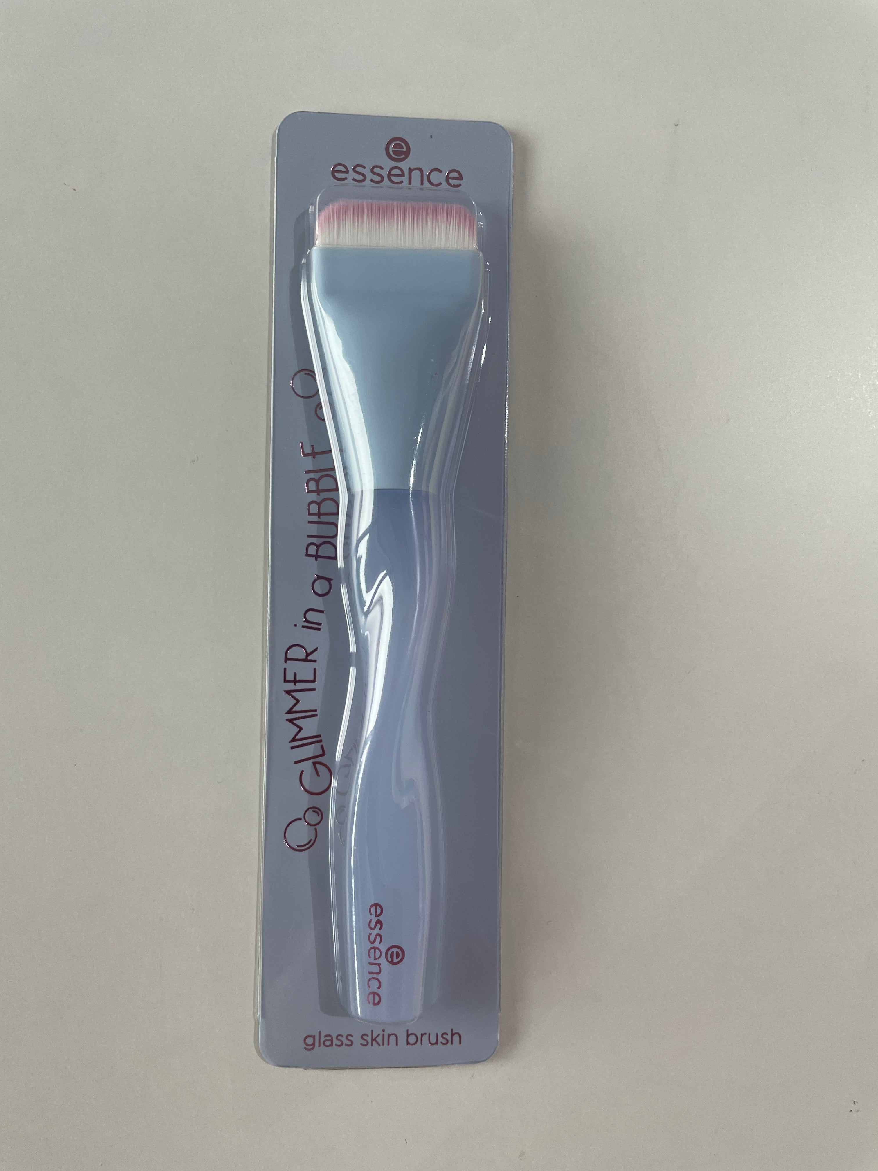 Pensula pentru machiaj Glimmer in a Bubble - ESSENCE