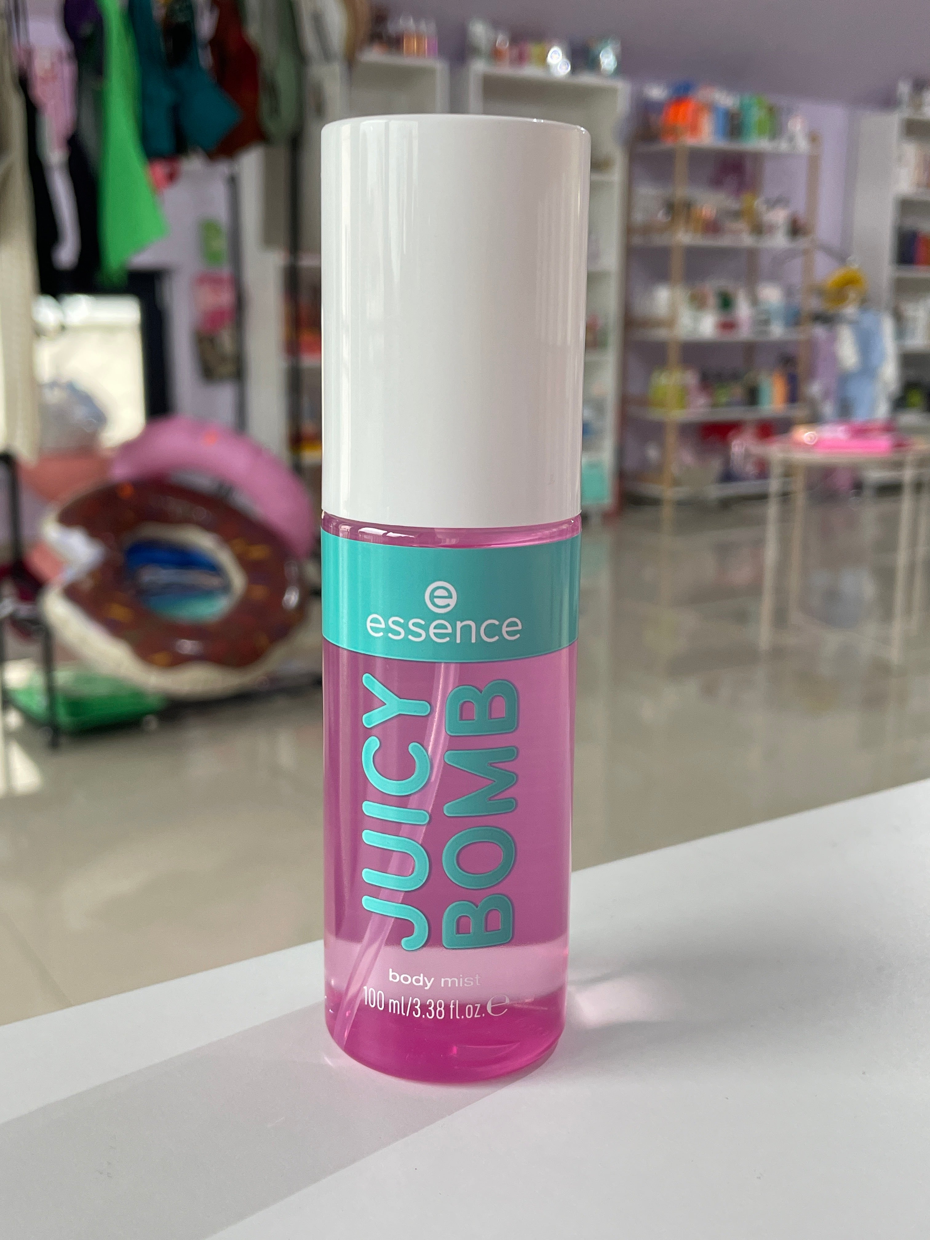 Body mist Juicy Bomb Tropical Drop 106 Lychee Livin - ESSENCE