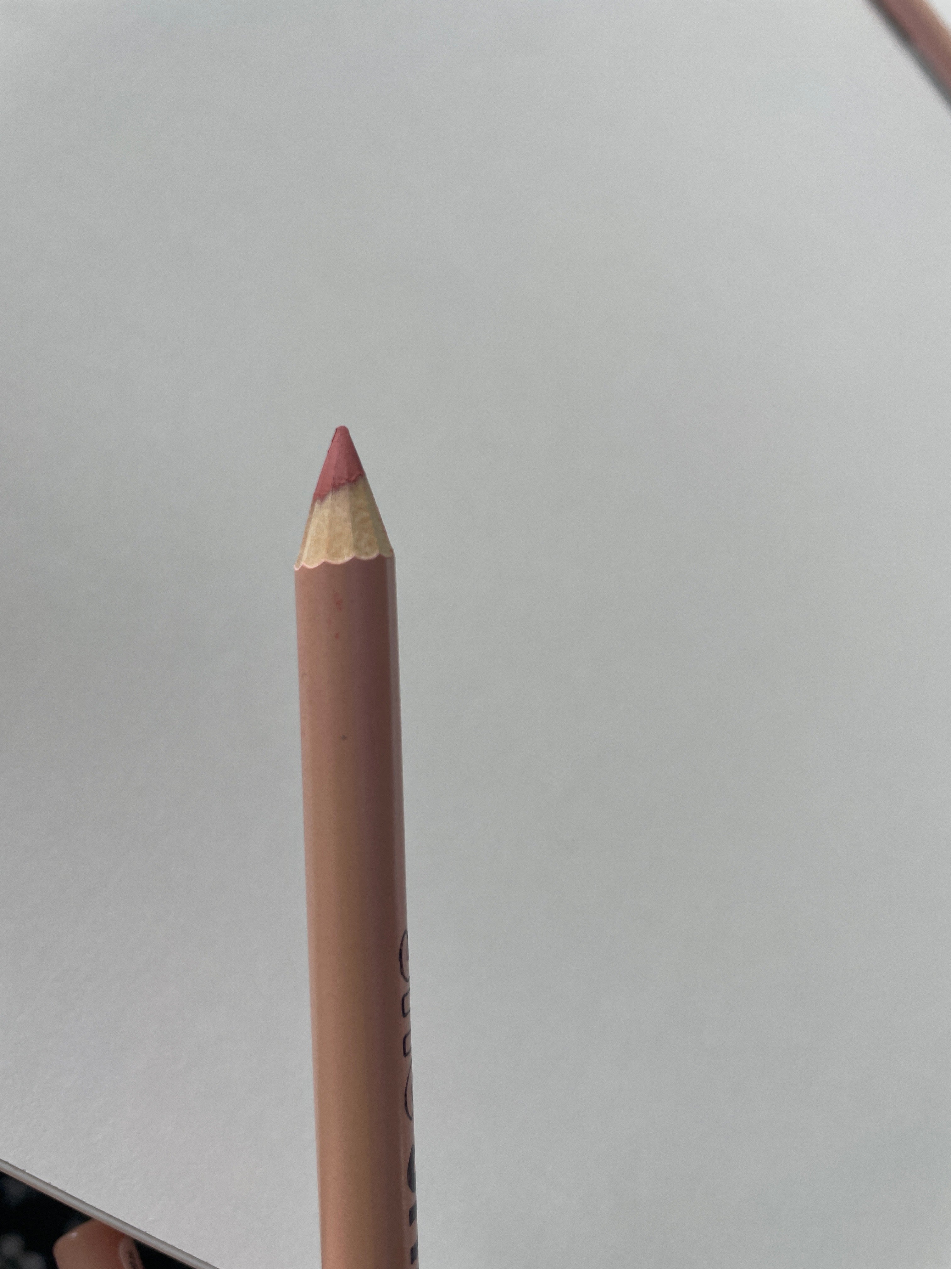 Creion buze She Shape 07 Creamy Pink - REVERS
