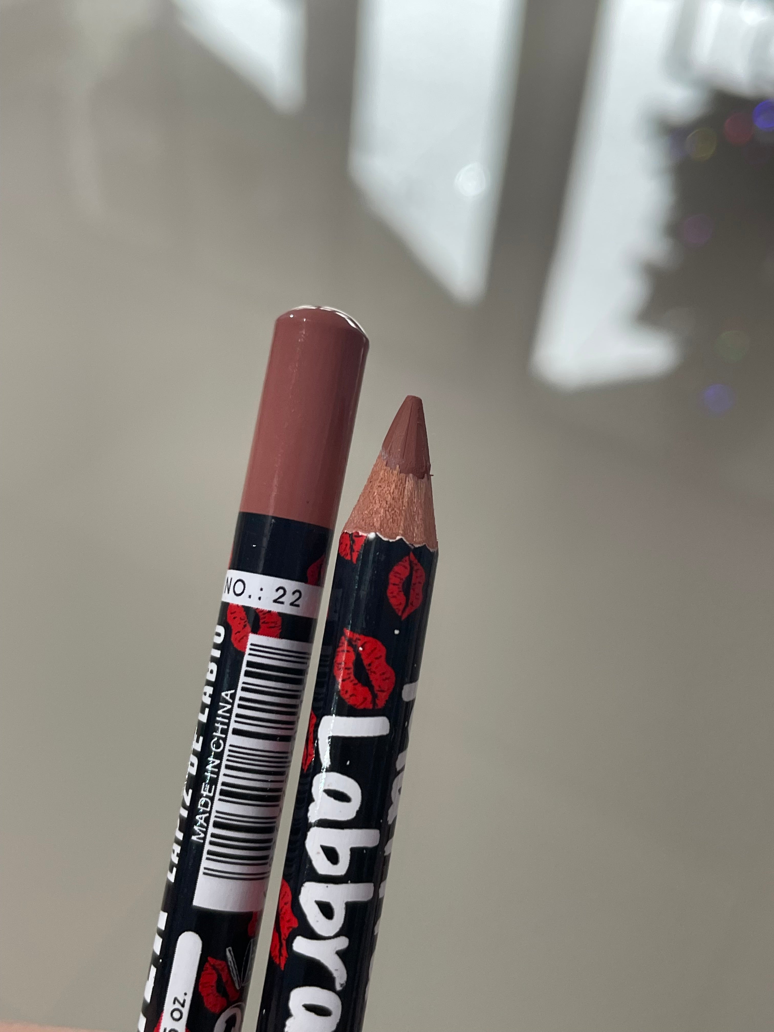 Creion buze Matita Labbra - Ushas