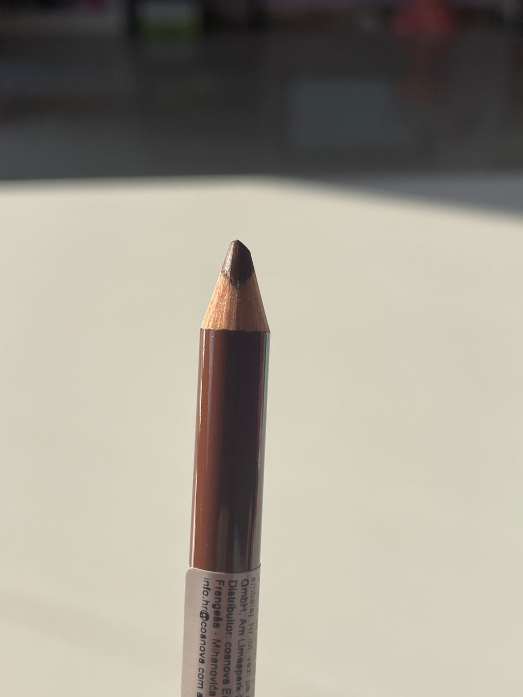 Creion buze Pout line - 04 Cocoa me Crazy - ESSENCE
