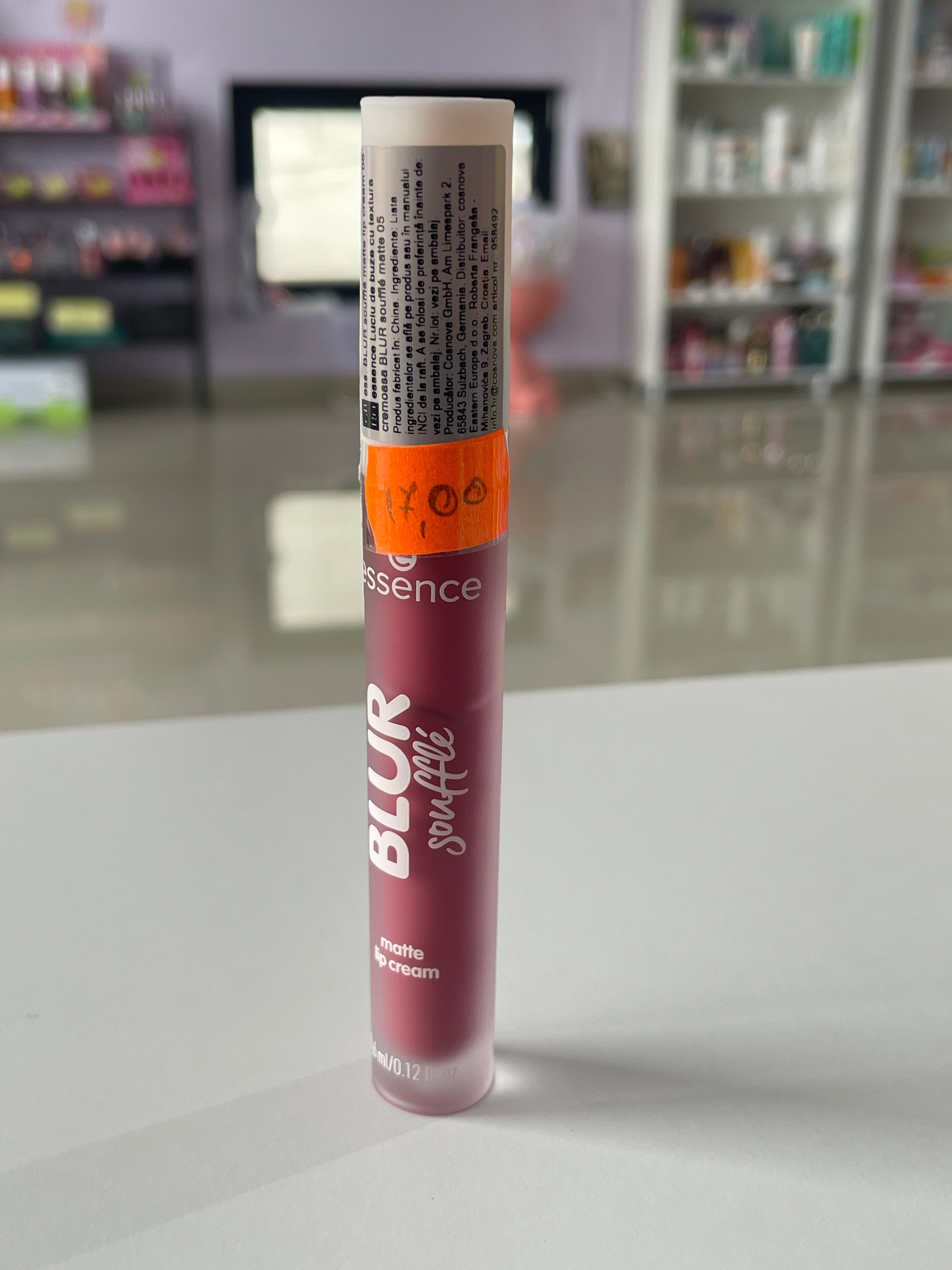 Ruj lichid mat Blur Souffle 05 Crush Hour - ESSENCE