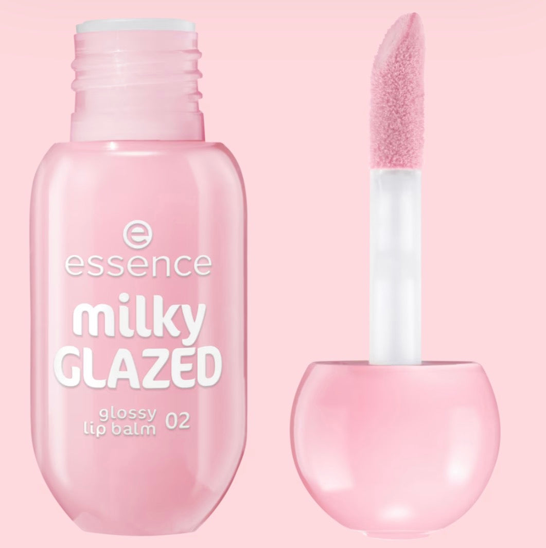 Balsam de buze strălucitor Milky Glazed 02 Strawberry Whip - ESSENCE