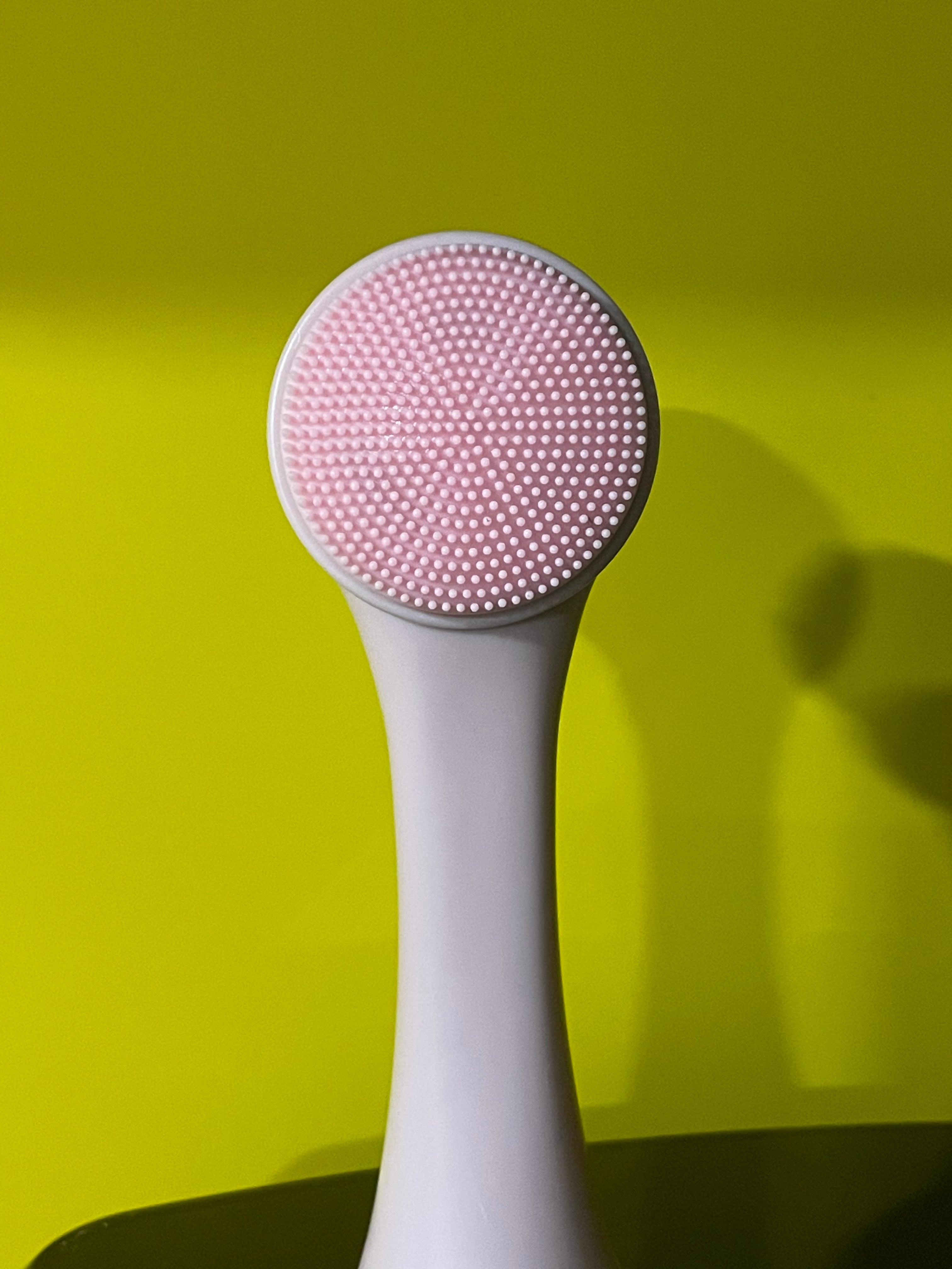 Perie pentru curatarea tenului