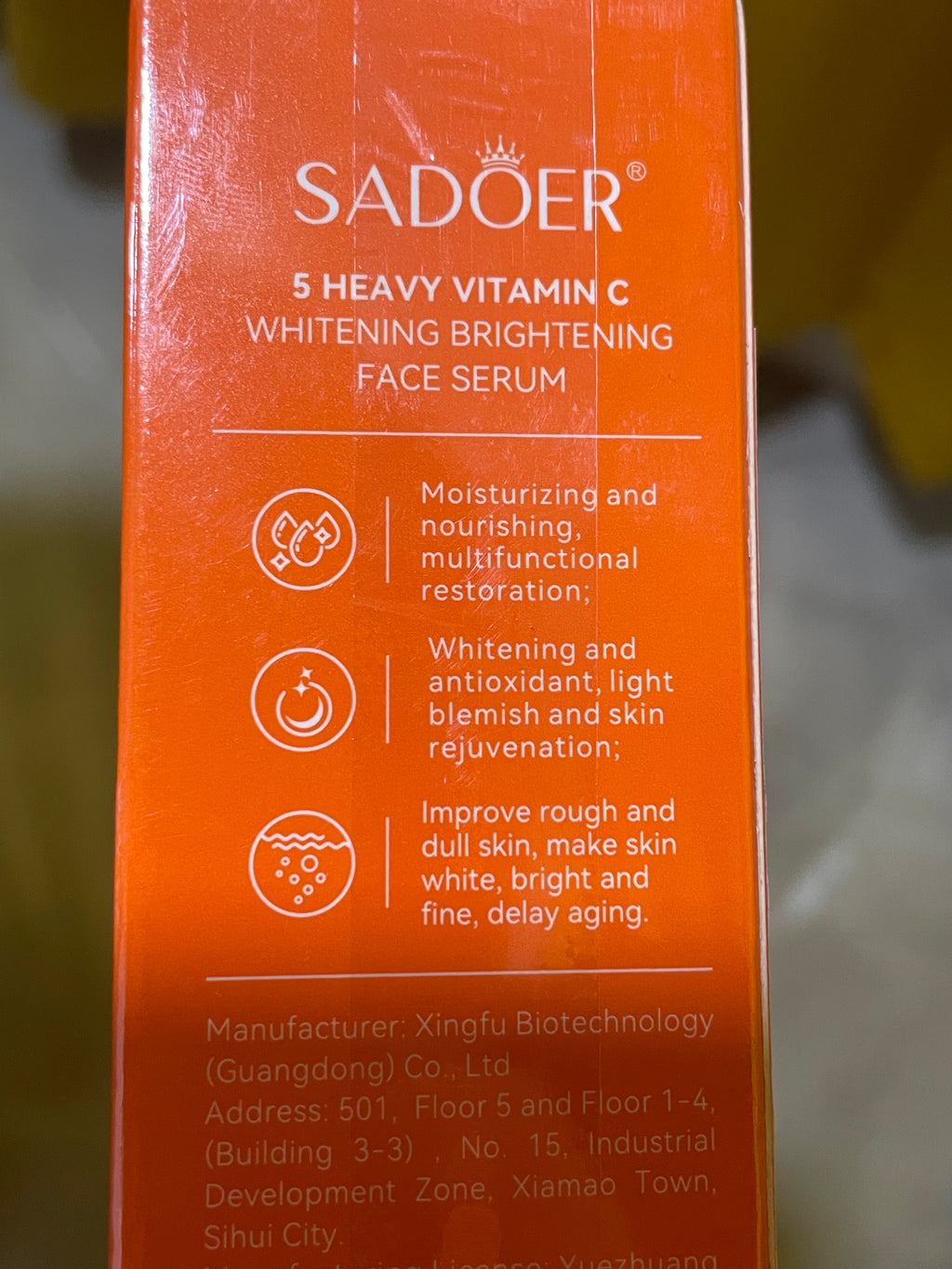 Gesichtsserum mit Vitamin C - Sadoer