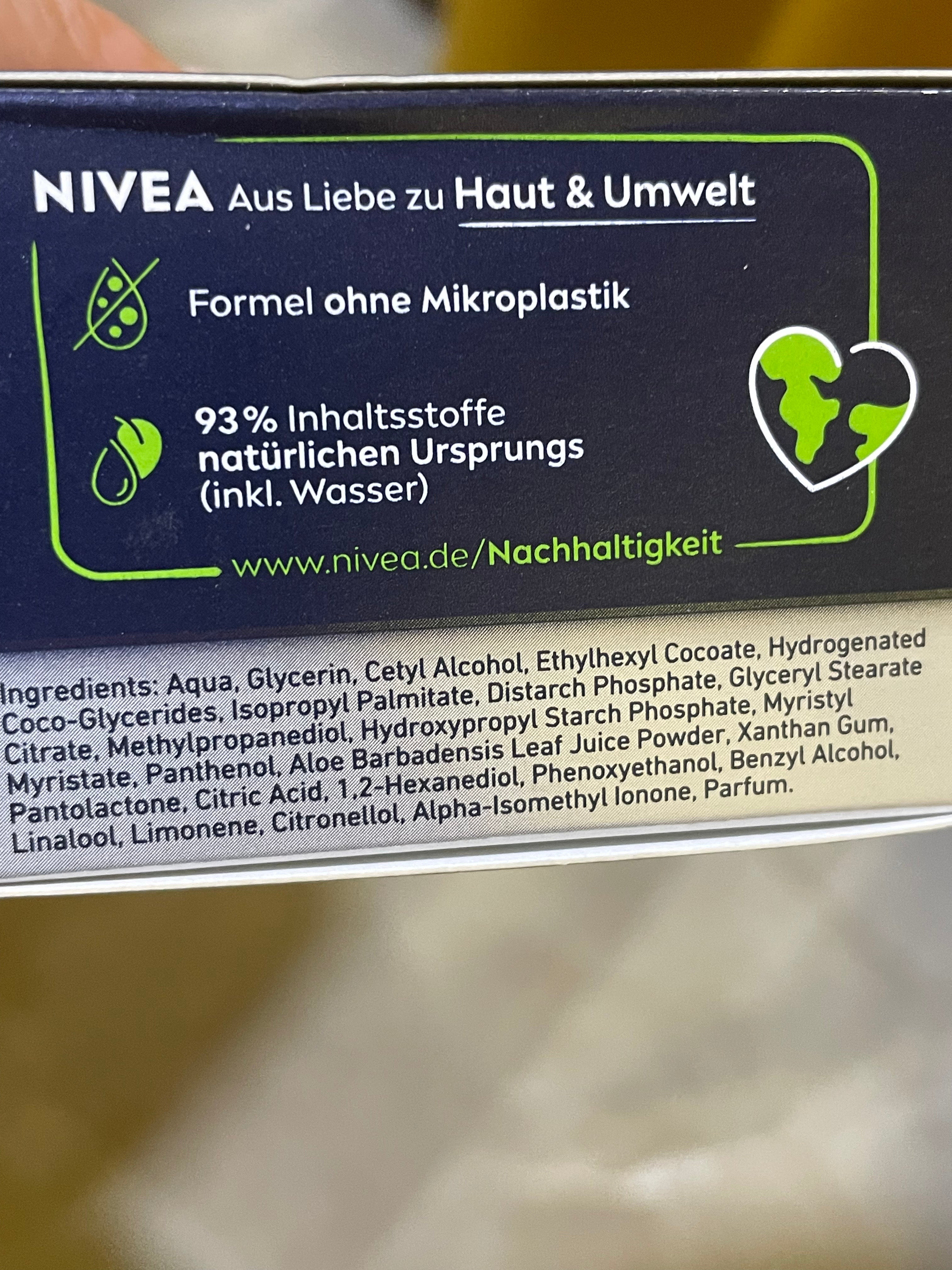 Crema fata Nivea Men - Protect & Care