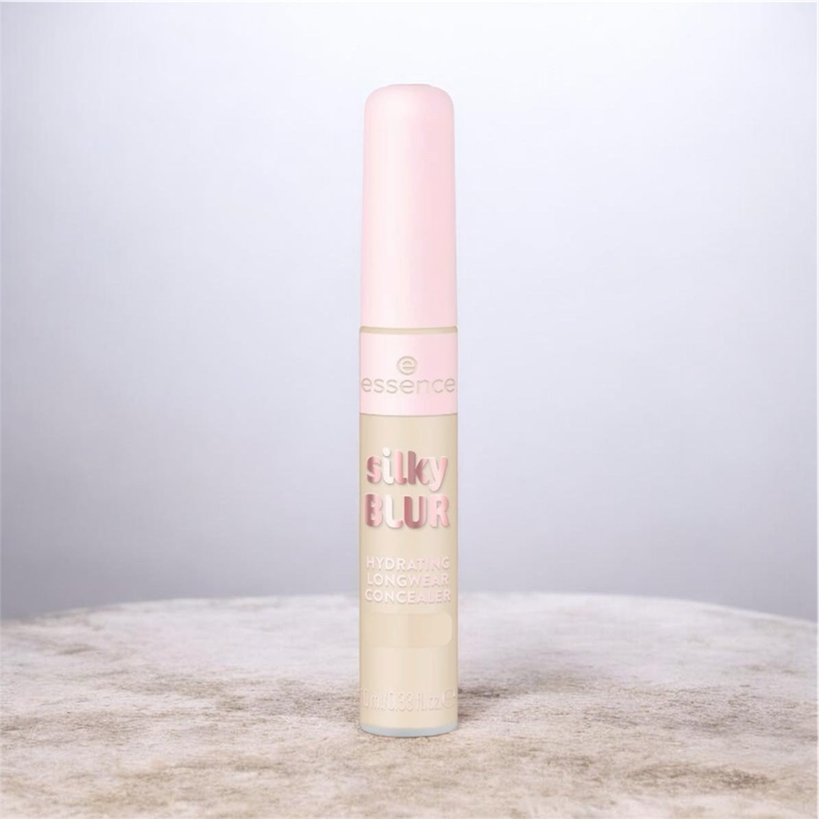 Corector Silky BLUR HYDRATING LONGWEAR CONCEALER 100 - ESSENCE
