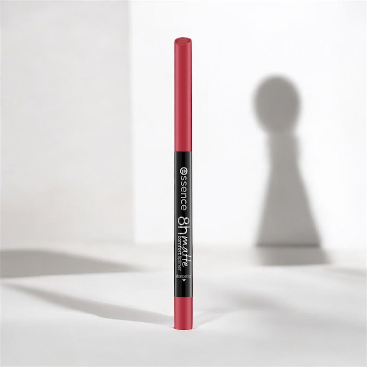 Creion buze 8h matte -07 Classic Red - ESSENCE