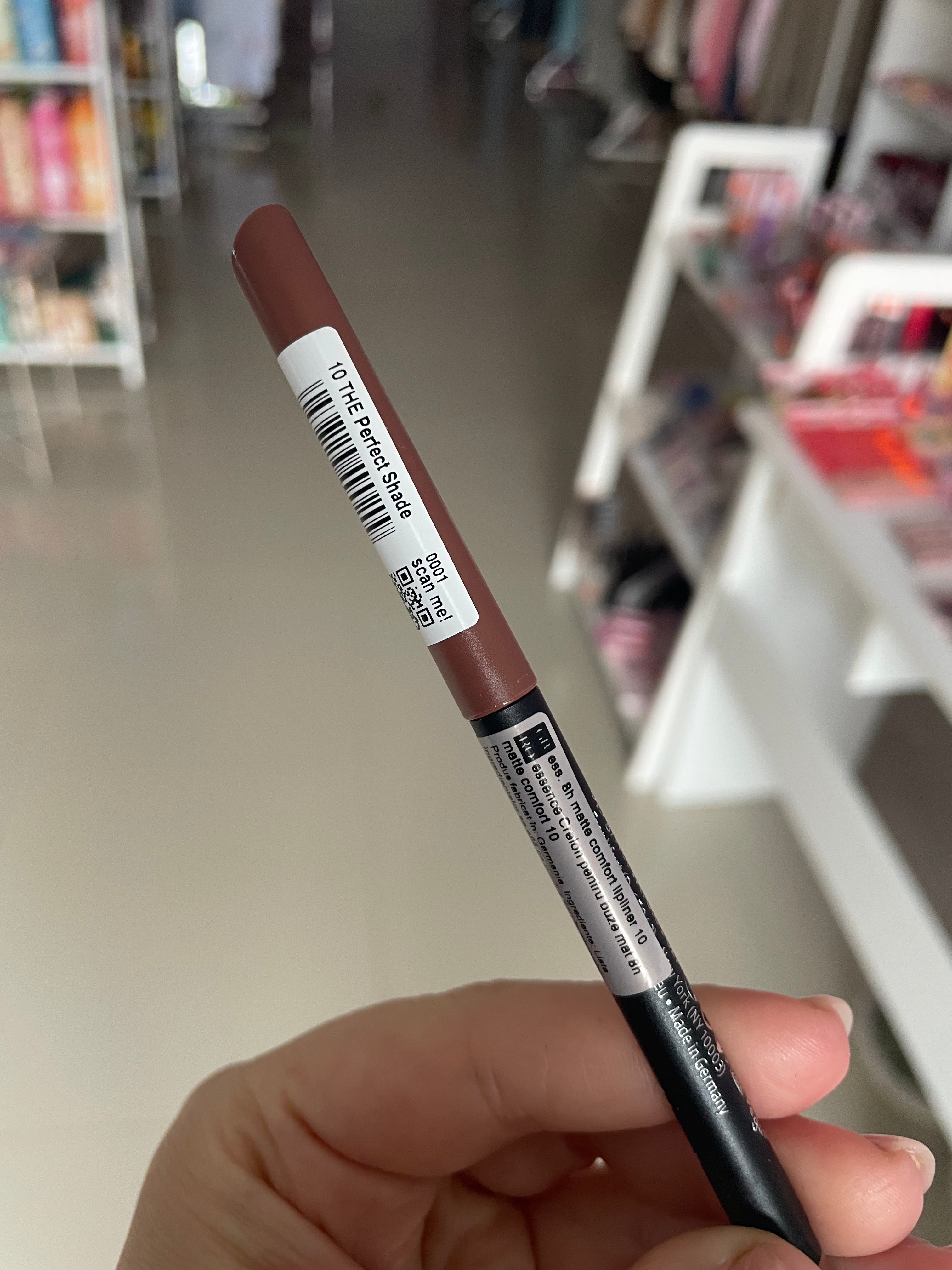Creion buze 8h matte - 10 The Perfect Shade  - ESSENCE