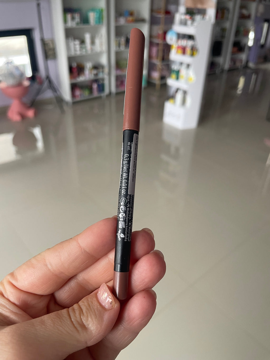 Creion buze 8h matte - 10 The Perfect Shade  - ESSENCE