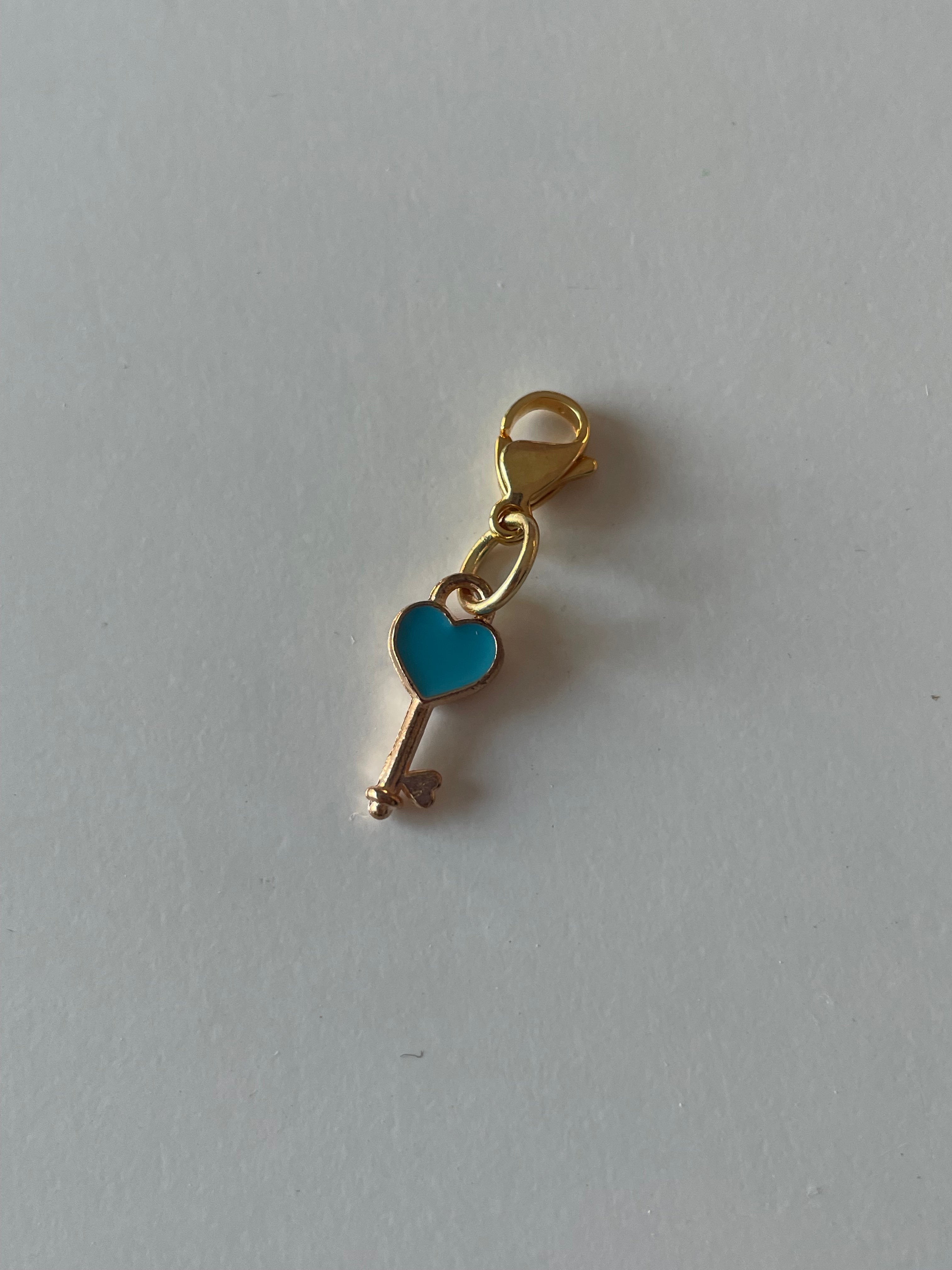 Charm cheie inima albastra